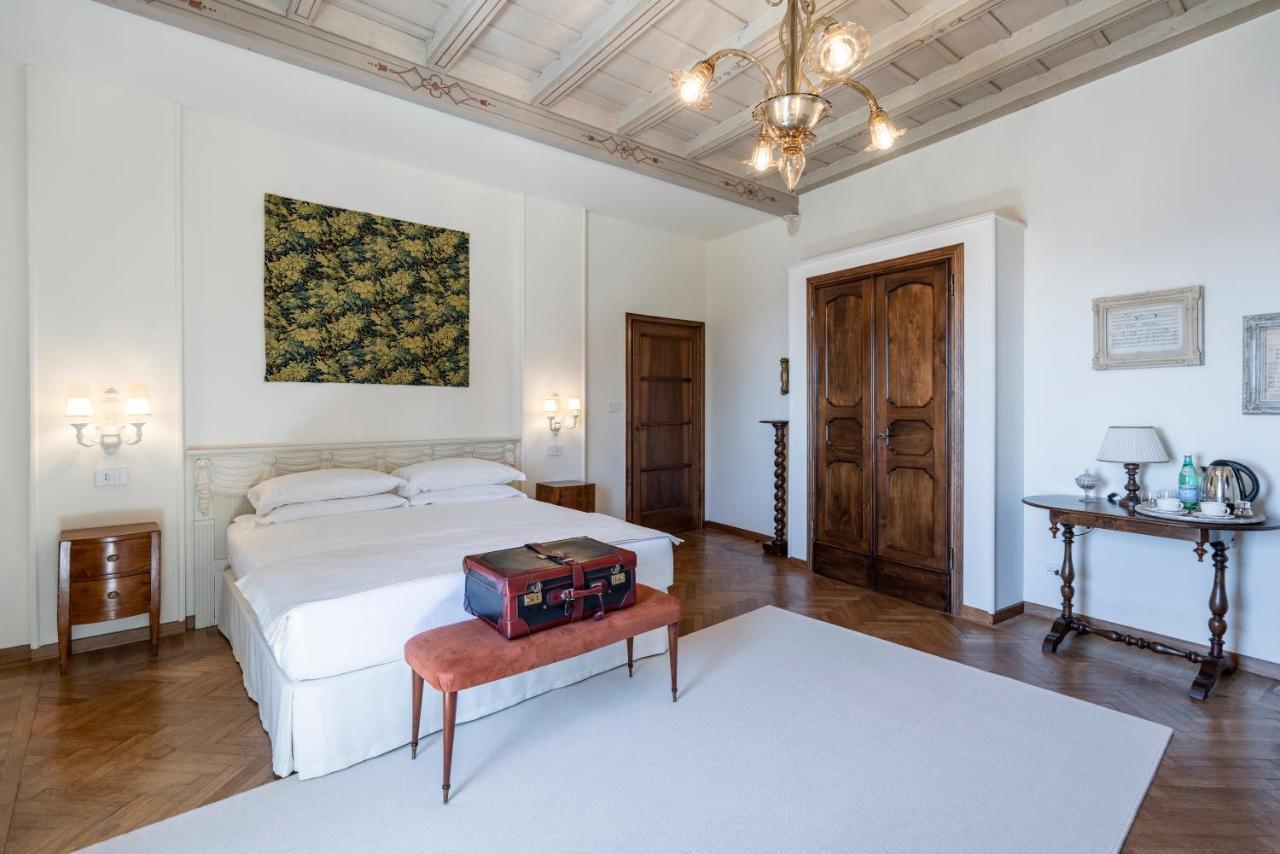 Foresteria Di Palazzo Radici Bed and Breakfast Bergamo Eksteriør billede