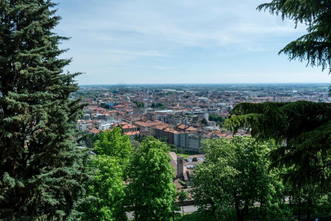 Foresteria Di Palazzo Radici Bed and Breakfast Bergamo Eksteriør billede