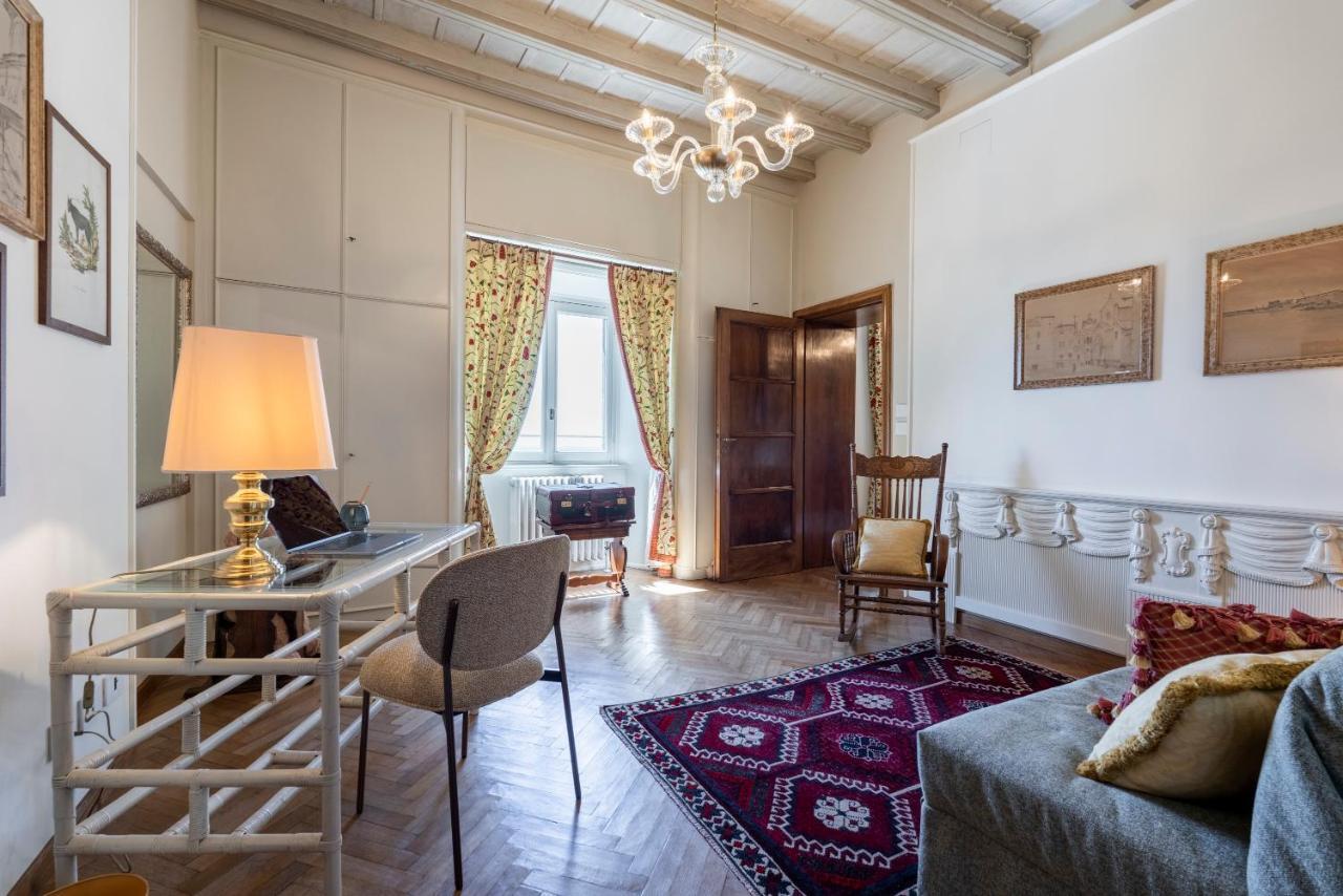 Foresteria Di Palazzo Radici Bed and Breakfast Bergamo Eksteriør billede