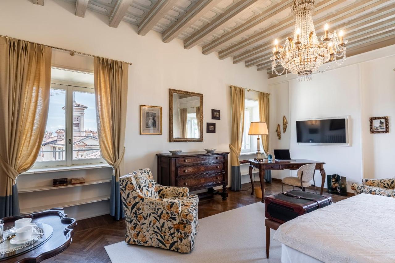 Foresteria Di Palazzo Radici Bed and Breakfast Bergamo Eksteriør billede